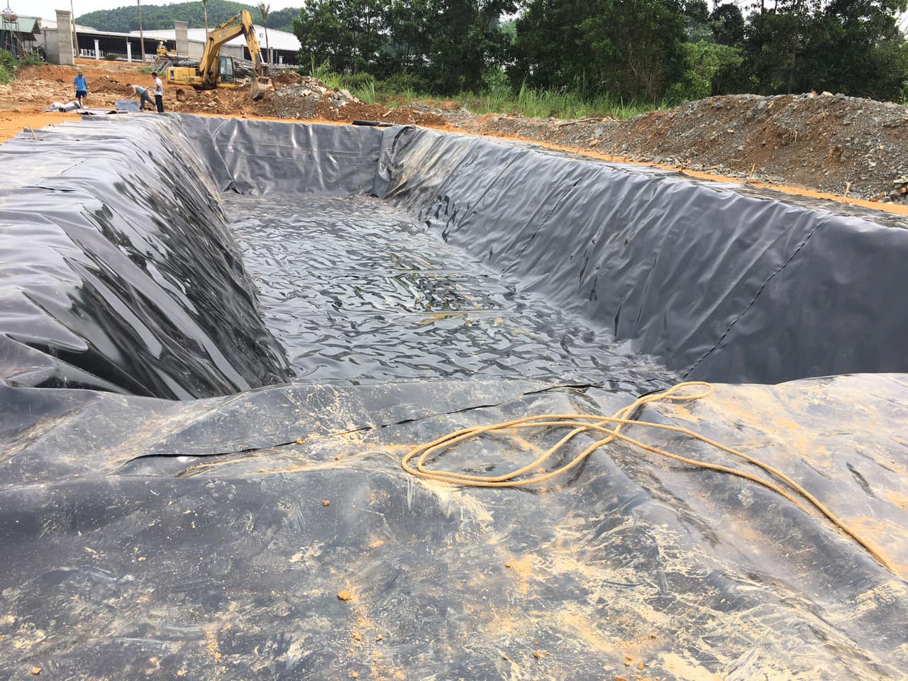 Bạt lót ao hồ hdpe chứa nước nuôi tôm cá ở Bình Thuận Bạt lót ao hồ hdpe chứa nước nuôi tôm cá ở Bình Thuận