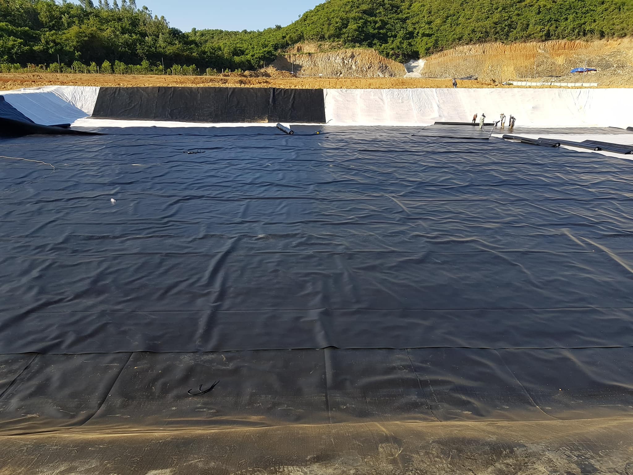 Bạt lót ao hồ hdpe chứa nước nuôi tôm cá ở Phú Yên Bạt lót ao hồ hdpe chứa nước nuôi tôm cá ở Phú Yên