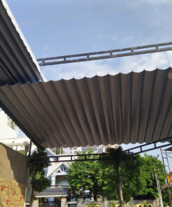 Mẫu mái xếp nhà hàng sân vườn