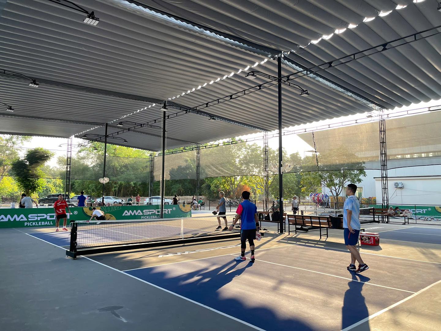 Mẫu thiết kế mái che sân Pickleball đẹp