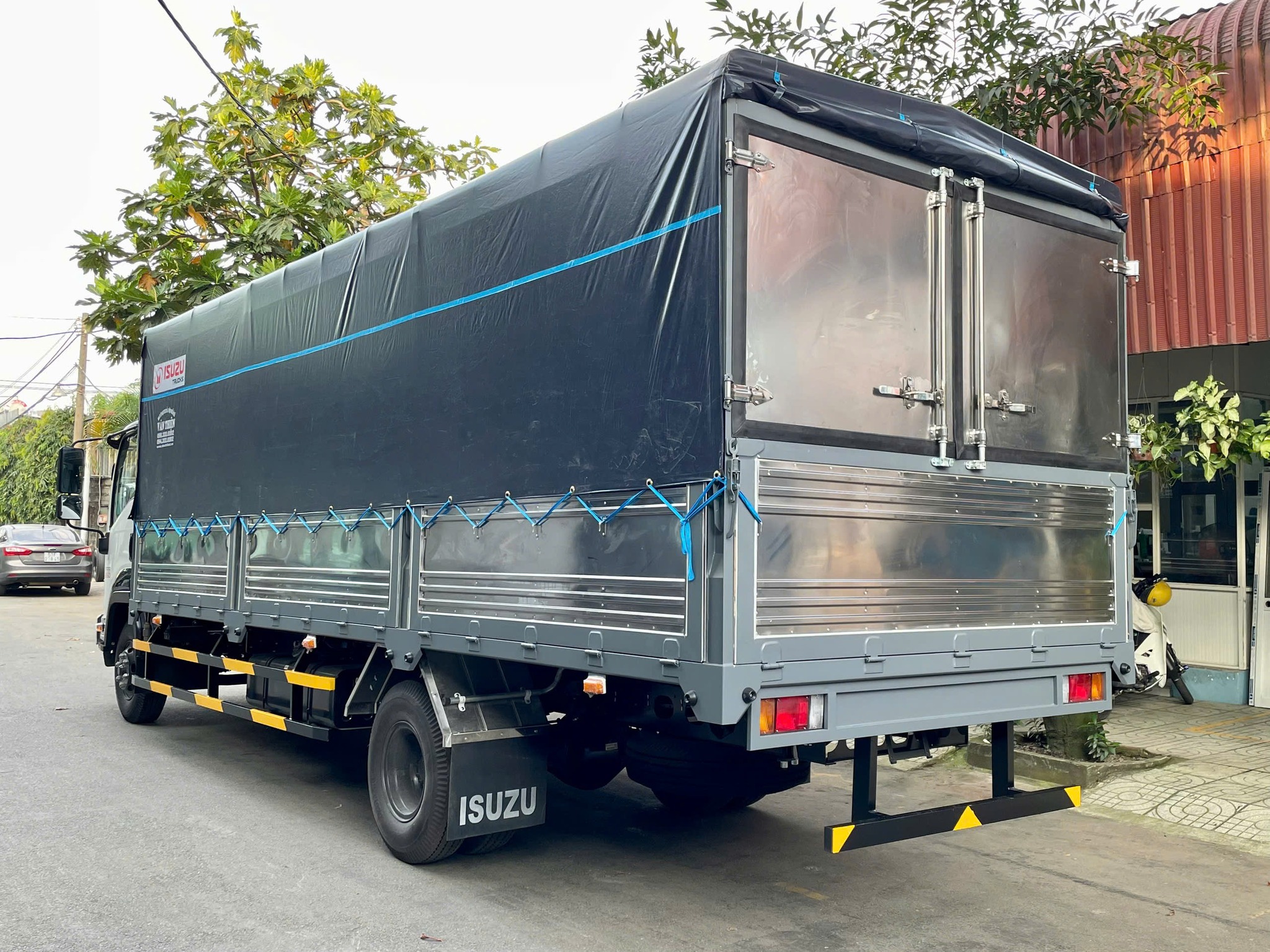 Bạt phù thùng xe tải Bạt phù thùng xe tải