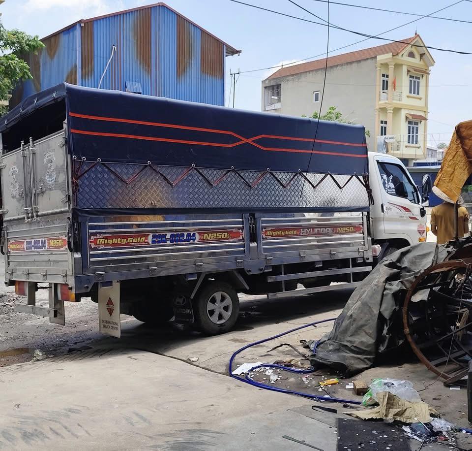 May bạt thùng xe tải tại Hà Nội
