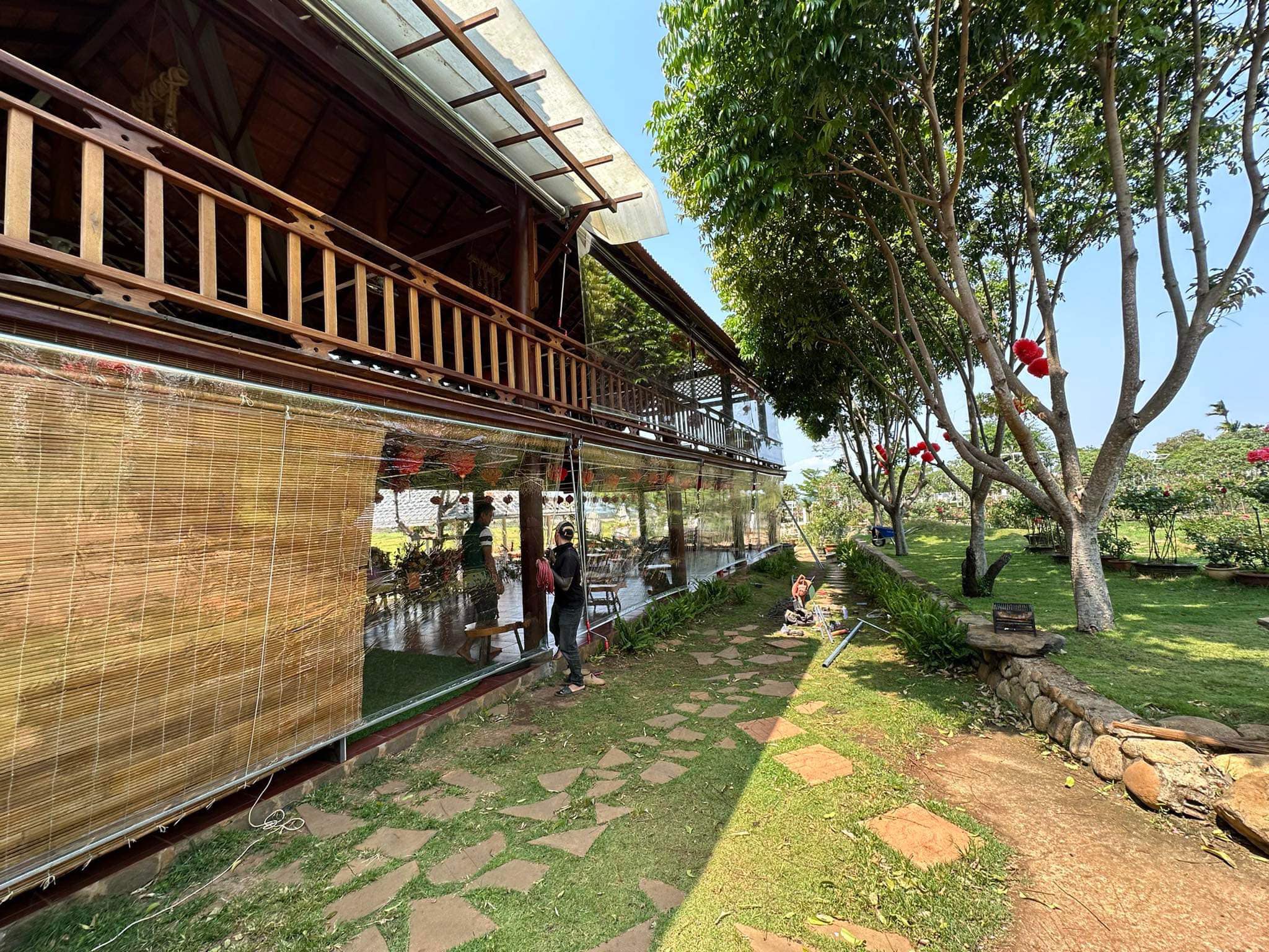 Bạt thả cố định (Bạt thả tay) trong suốt Bạt thả cố định (Bạt thả tay) trong suốt