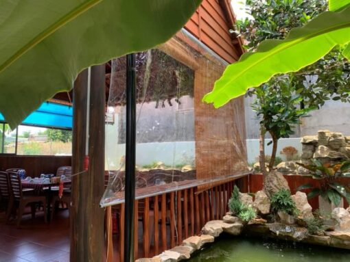 Bạt nhựa trong suốt che nắng mưa