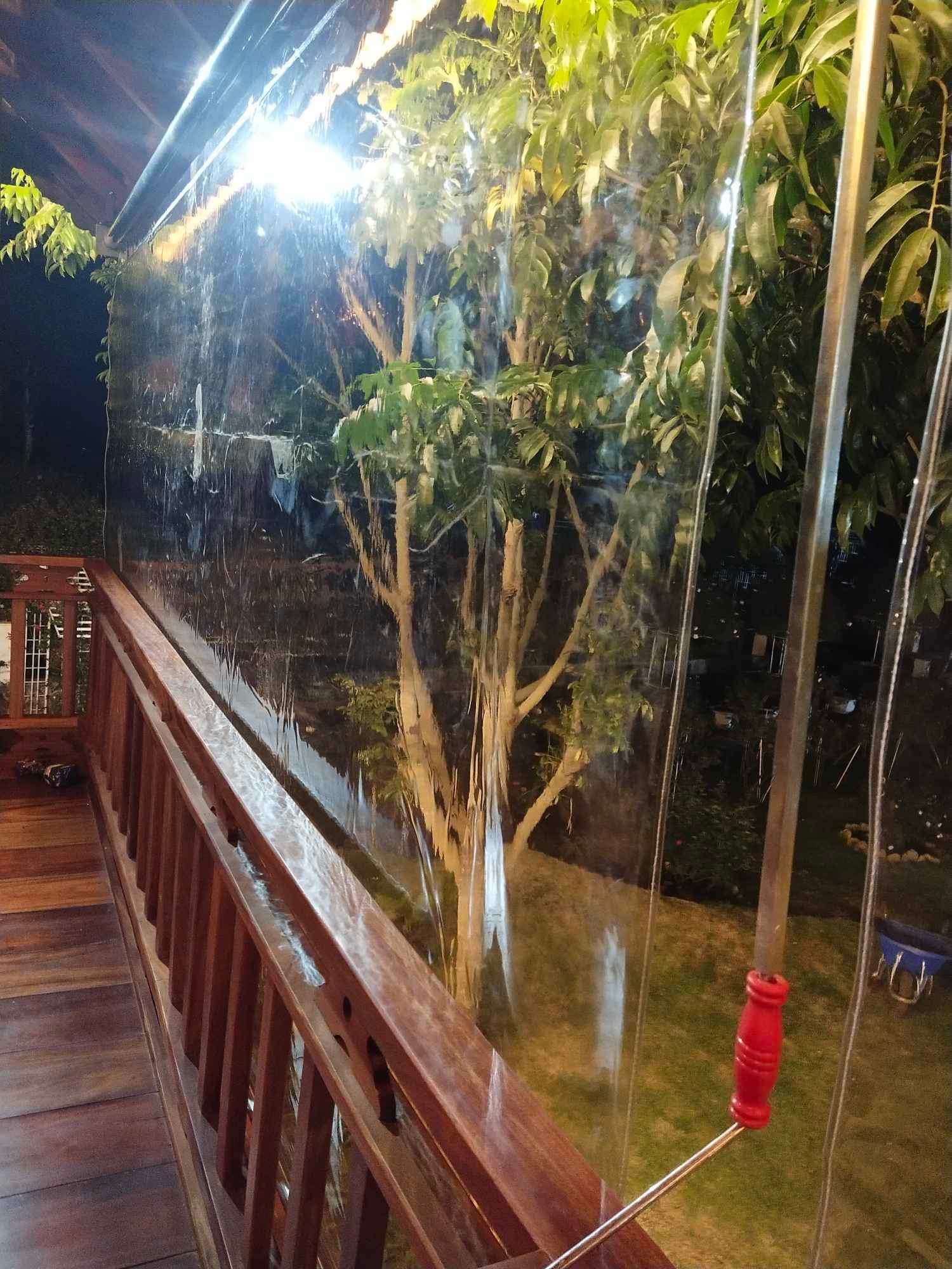 Bạt nhựa trong suốt che nắng mưa Bạt nhựa trong suốt che nắng mưa
