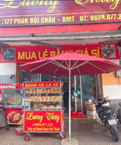 Ô dù che nắng chính tâm màu đỏ đô