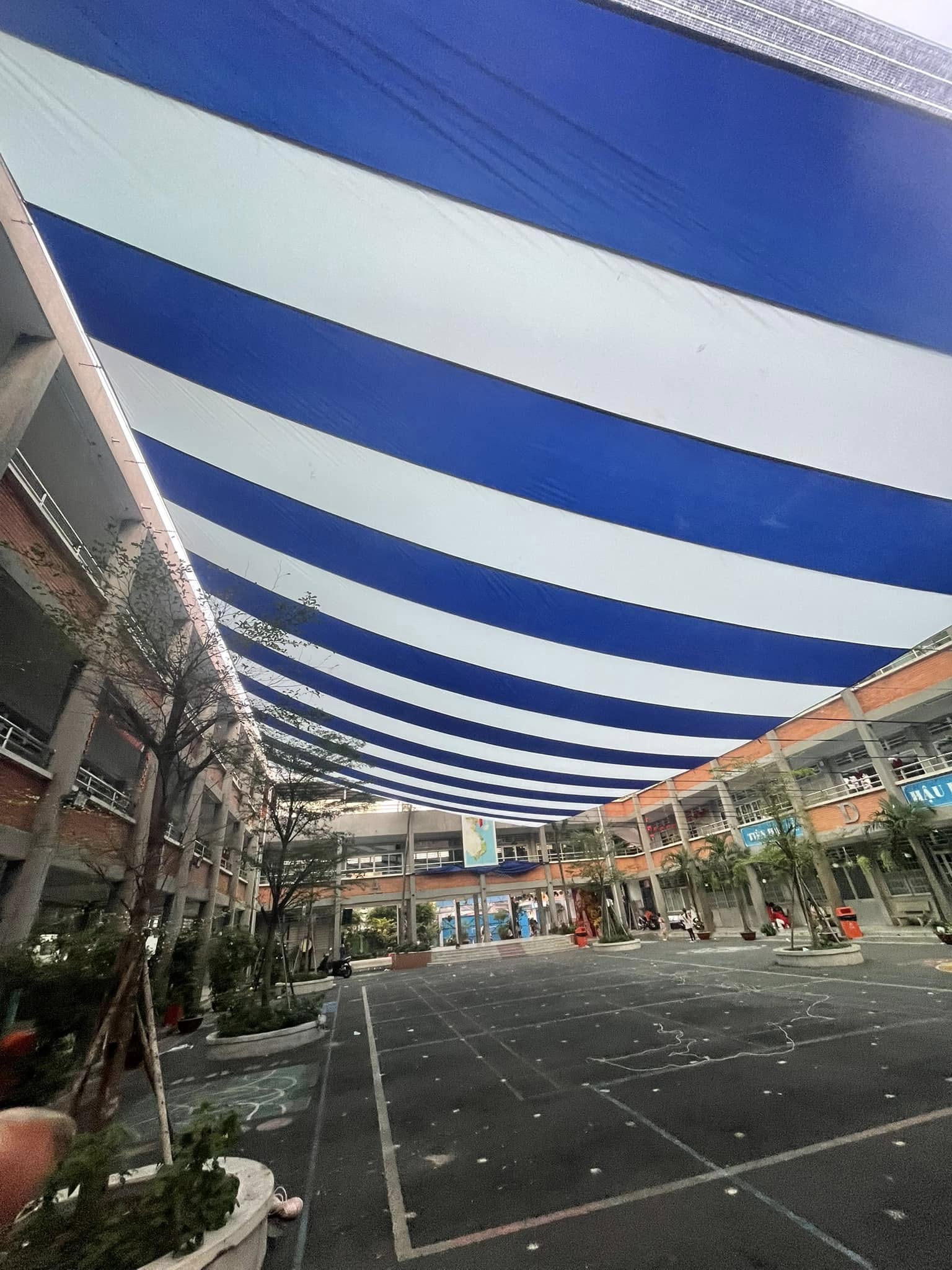 Dù che nắng sự kiện sân trường học ở Đà Nẵng