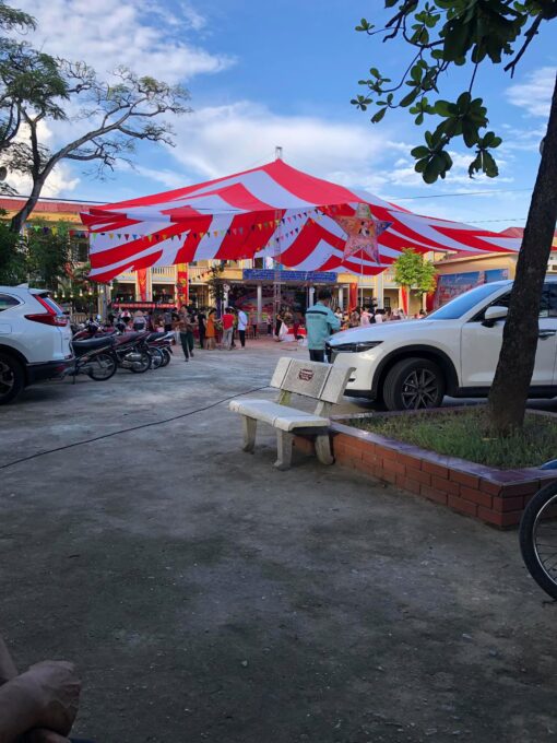 Dù che nắng sự kiện hình vuông