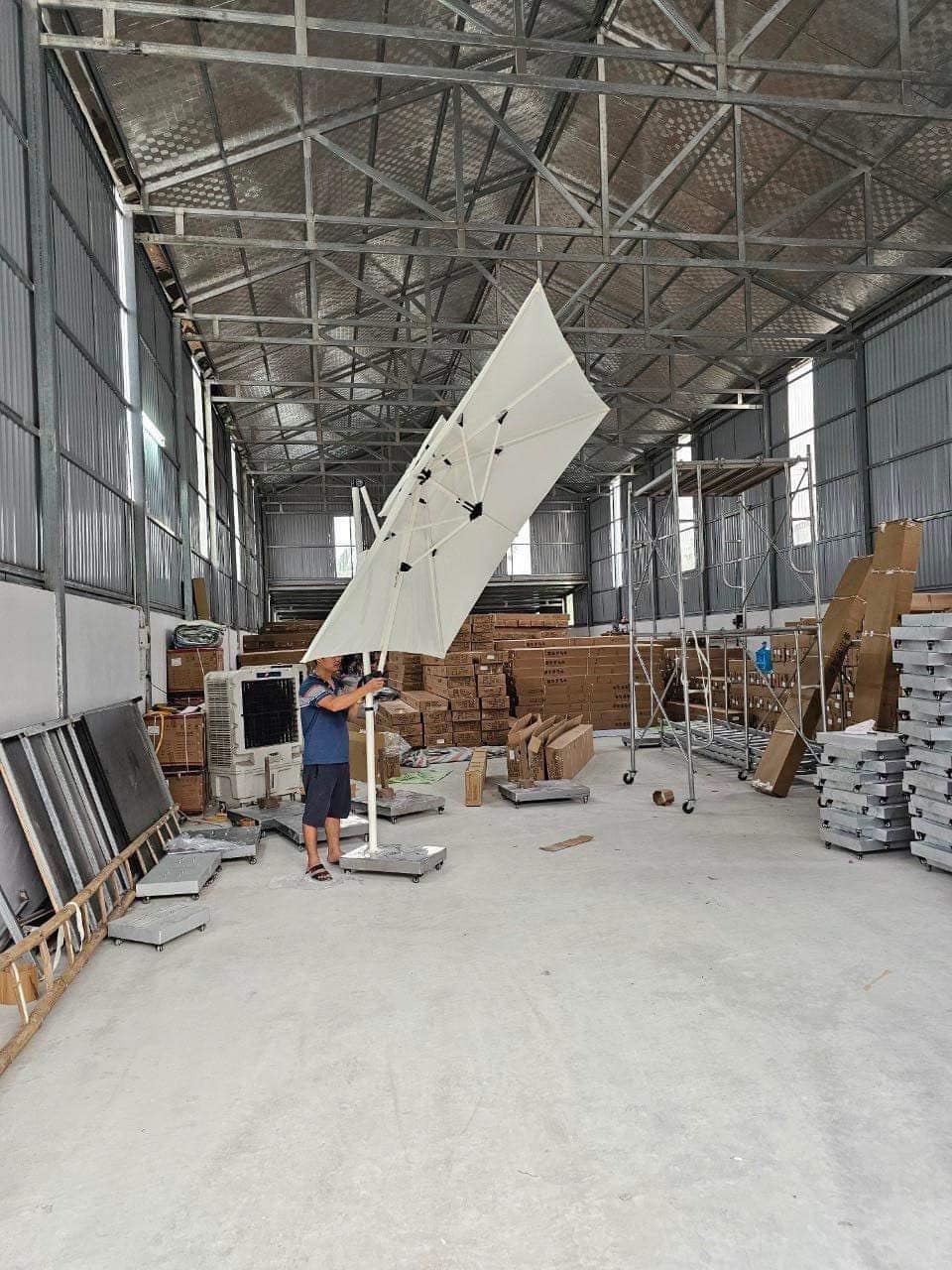 Dù che nắng lệch tâm vuông 2 tầng 2.5m Dù che nắng lệch tâm vuông 2 tầng 2.5m