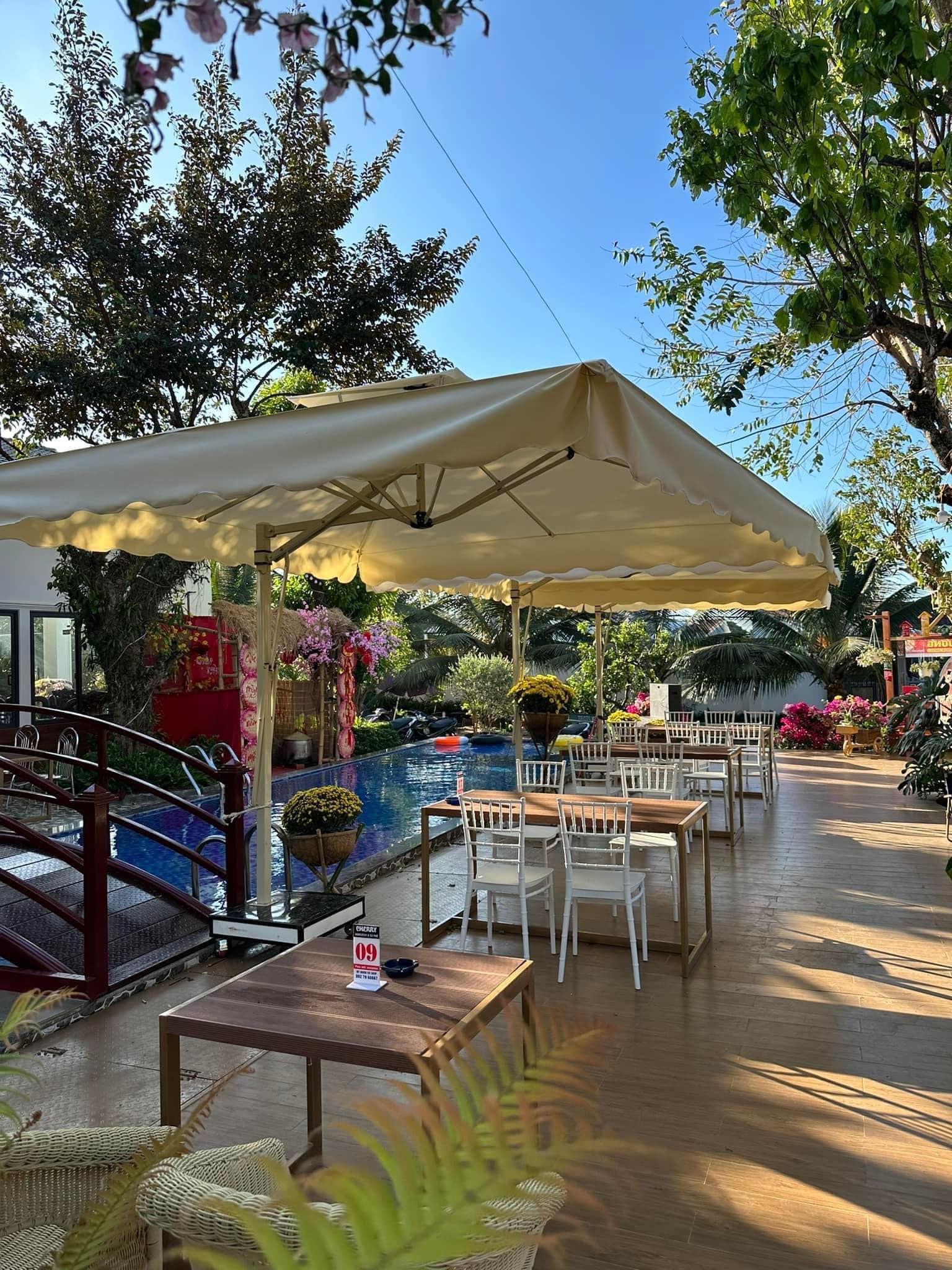 Ô dù che nắng mưa ngoài trời quận Gò Vấp