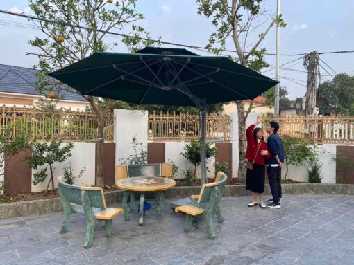 Ô dù lệch tâm hợp kim 3m tròn nâng hạ xoay 360 màu xanh rêu