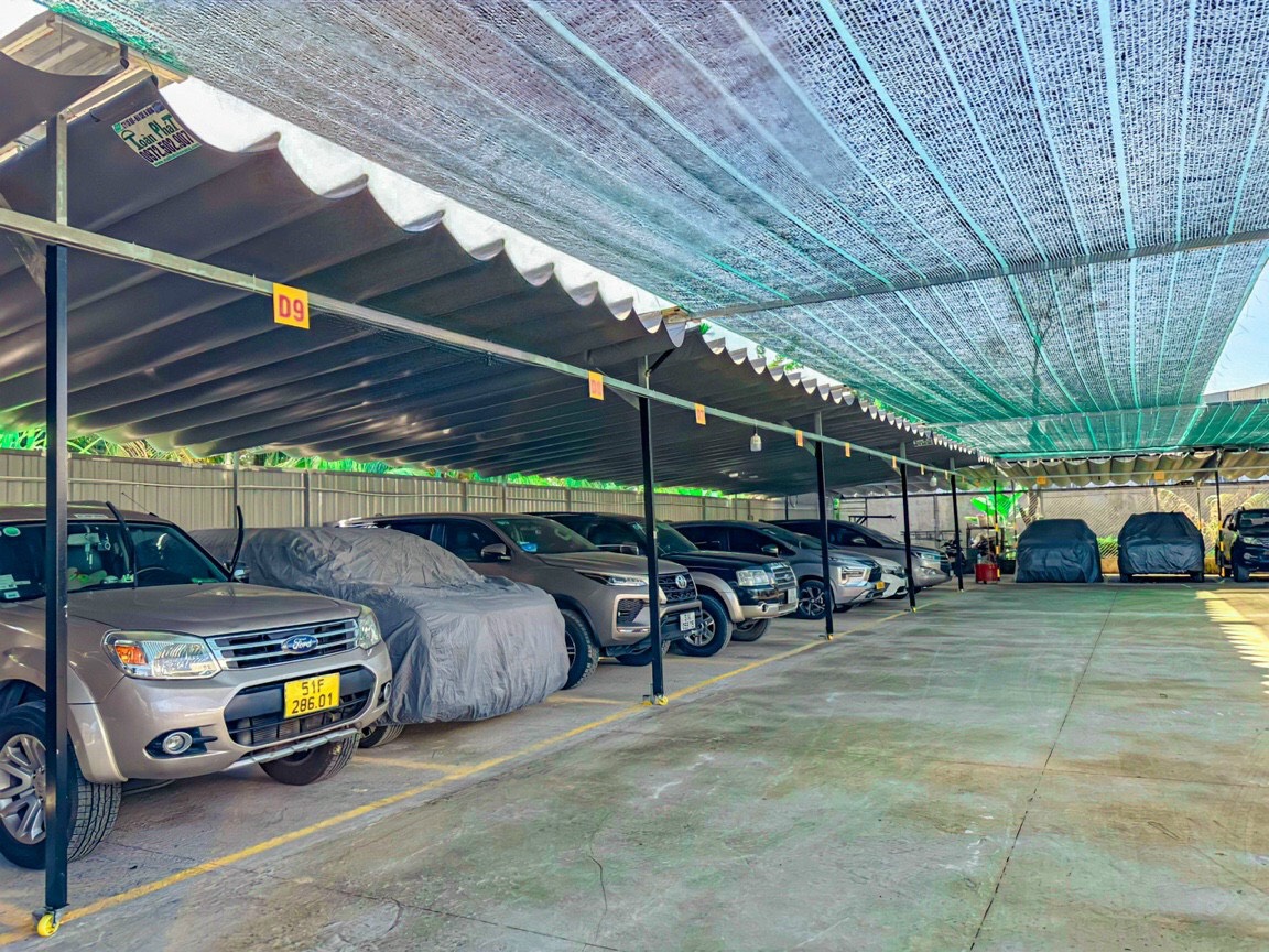 Lưới lan che nắng nhà để xe