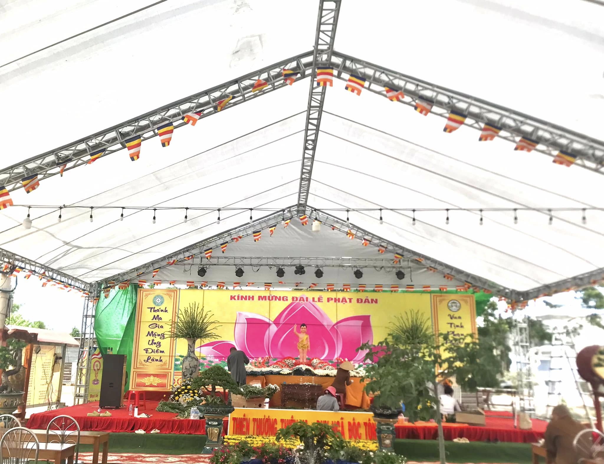 Nhà bạt không gian sự kiện