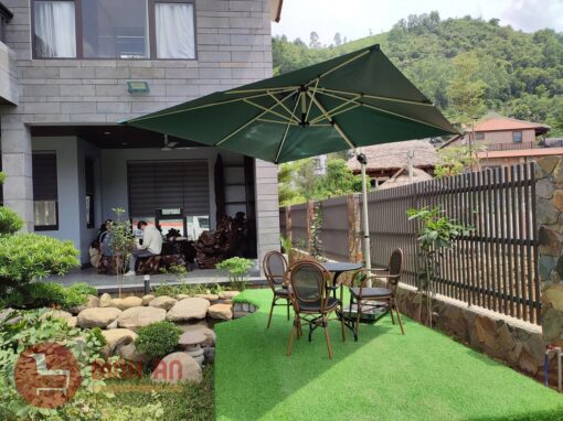 Dù lệch tâm vuông 3m hợp kim nhôm xoay 360 màu xanh