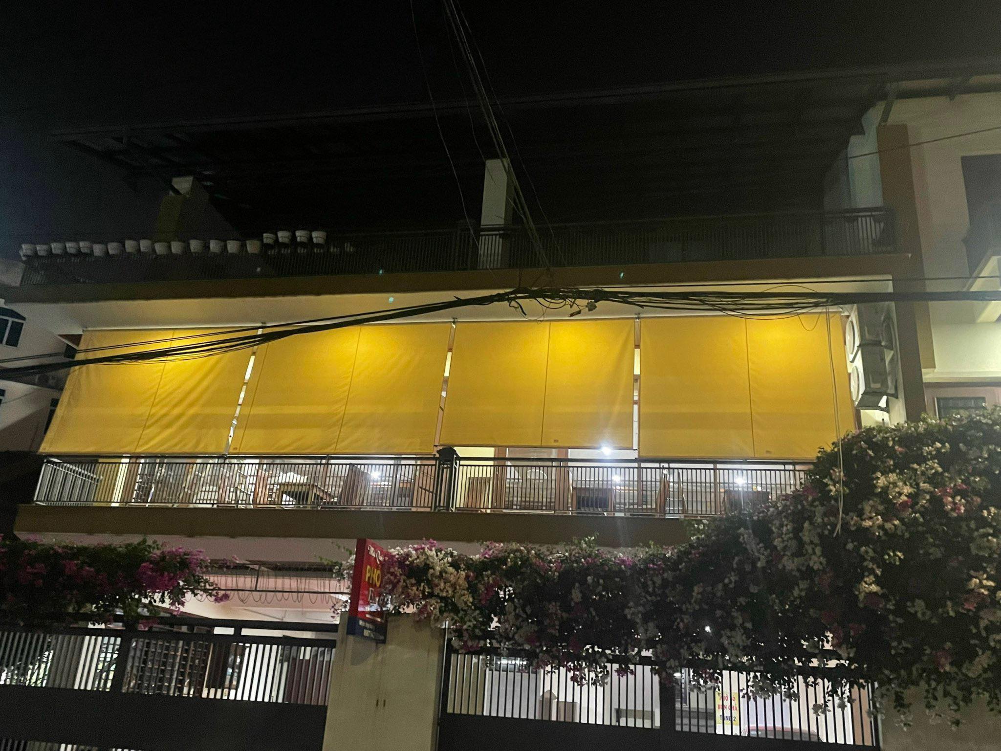 Bạt che nắng mưa tự cuốn tại Biên Hoà Bạt che nắng mưa tự cuốn tại Biên Hoà