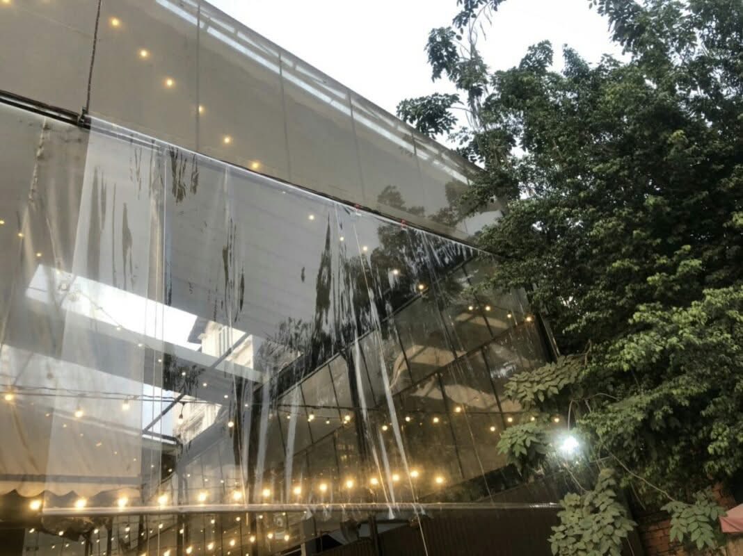 Bạt nhựa trong suốt che mưa ở Bình Phước