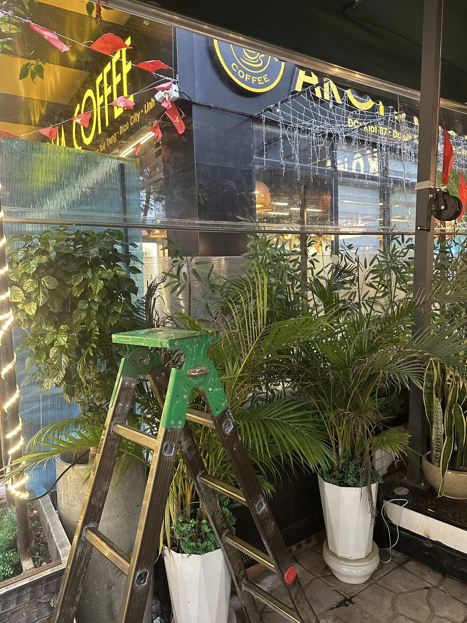 Bạt nhựa trong suốt che mưa ở Bình Phước