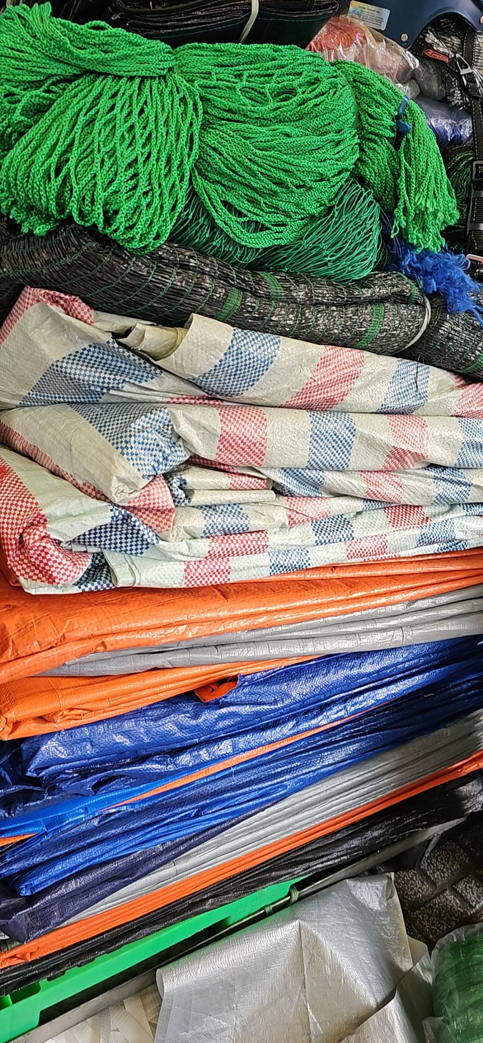 Xưởng cung cấp bạt dứa kẻ sọc giá rẻ toàn quốc Xưởng cung cấp bạt dứa kẻ sọc giá rẻ toàn quốc