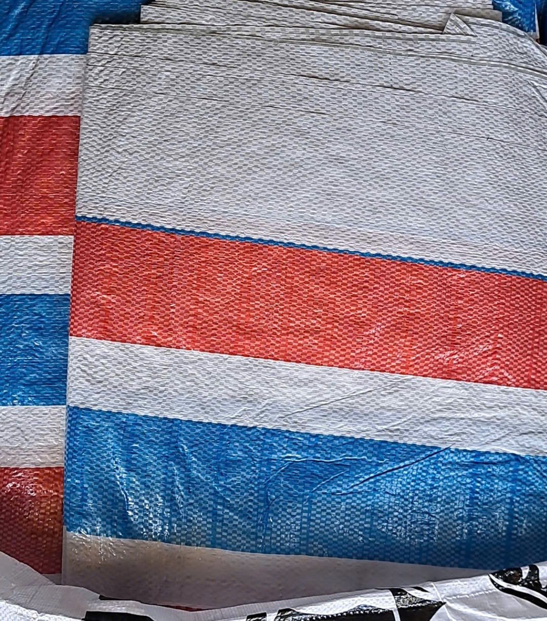 Xưởng cung cấp bạt dứa kẻ sọc giá rẻ toàn quốc Xưởng cung cấp bạt dứa kẻ sọc giá rẻ toàn quốc