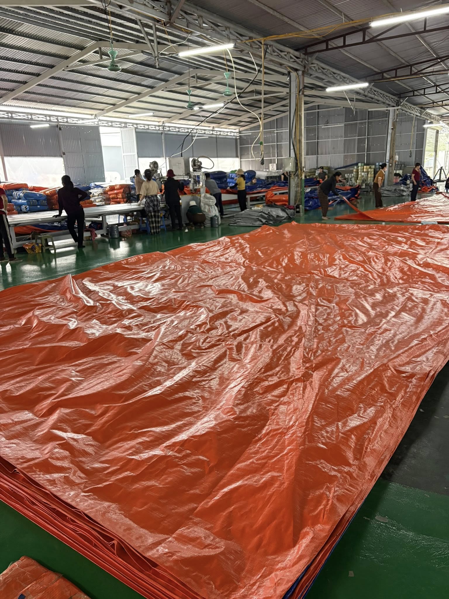 Bạt nhựa xanh cam ở Tây Ninh phủ hàng hoá Bạt nhựa xanh cam ở Tây Ninh phủ hàng hoá