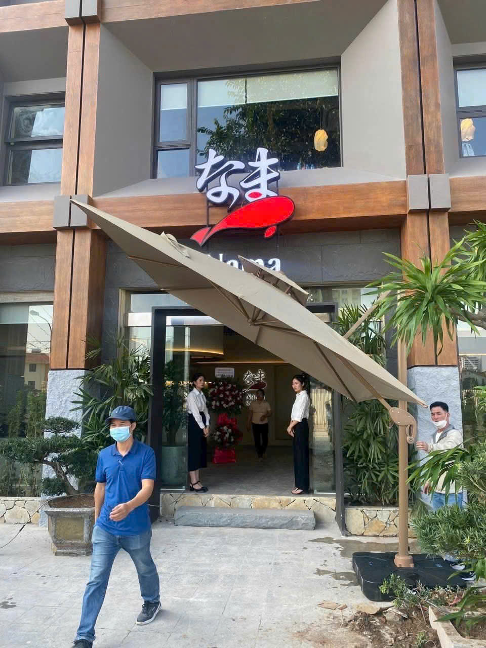 Ô dù che nắng ngoài trời lệch tâm vuông 3m ở Ninh Bình